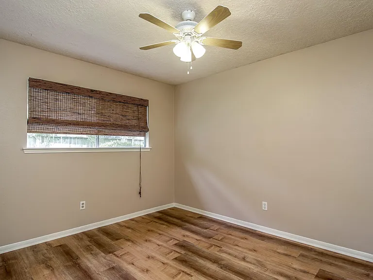 12002 Rocky Knoll Dr — Photo 21