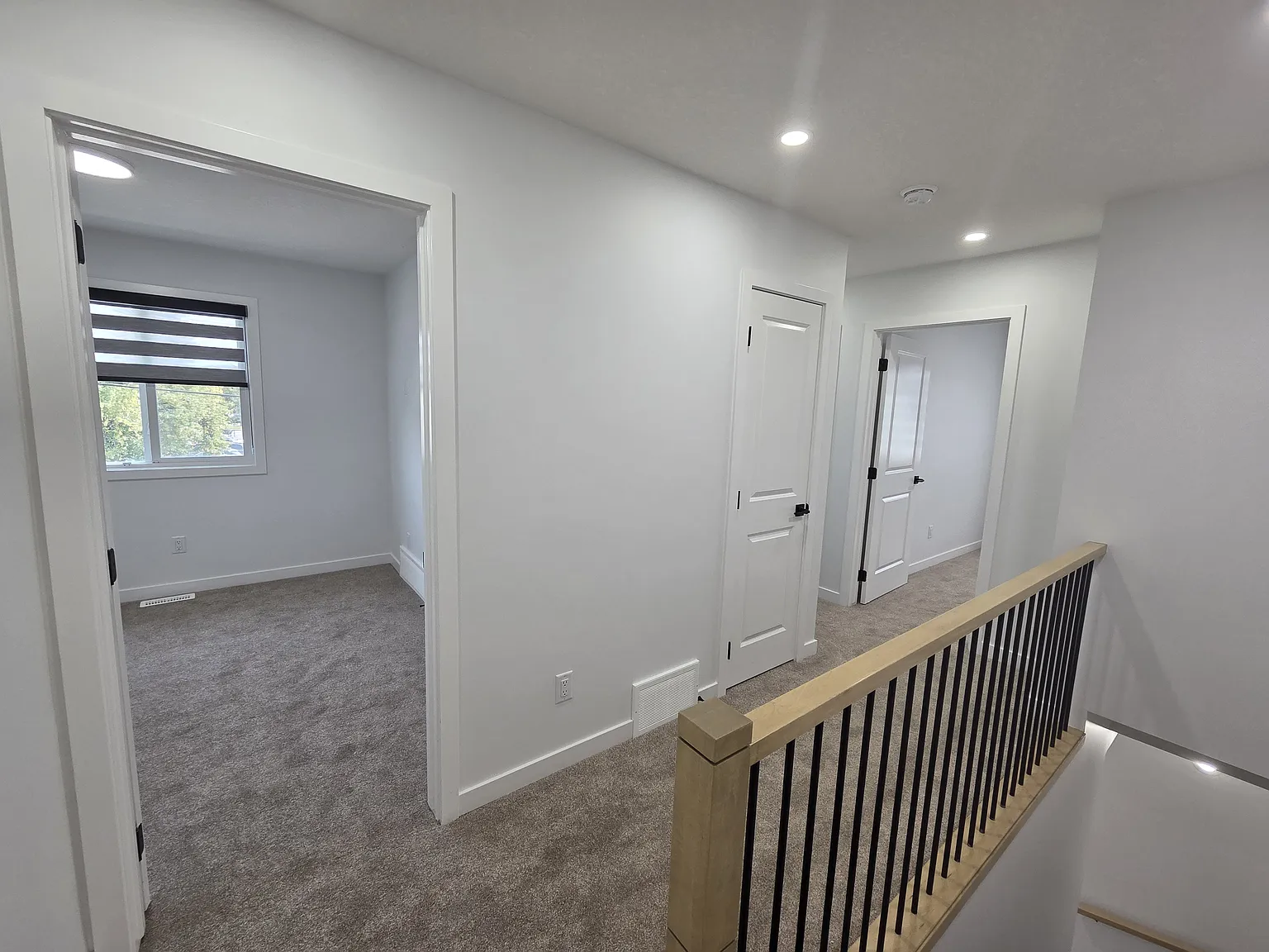 Main 1 — Photo 2
