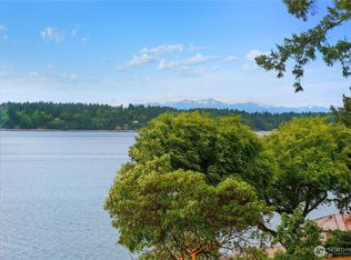 7225 Bayview Dr NE APT 3, Olympia, WA 98506