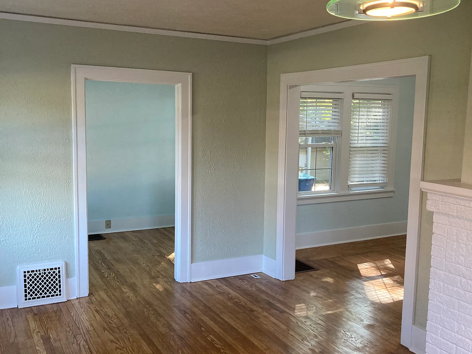 3 bed, 1800 sqft, $1,800 — Photo 3