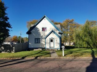 507 9th St NE, Watertown, SD 57201