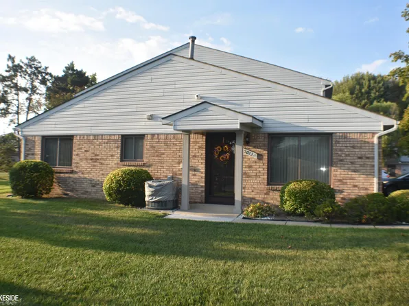 50131 N Benny Ct, Chesterfield, MI 48047