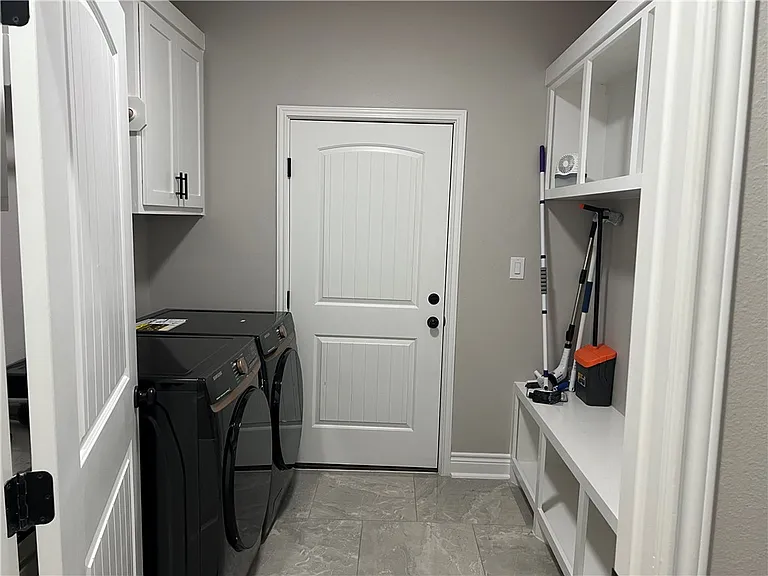 4006 Talbot Dr — Photo 8