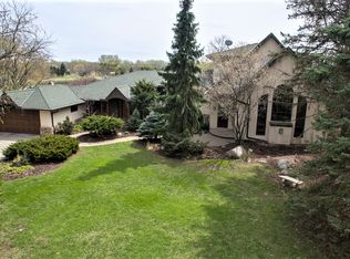 5260 132nd St W, Apple Valley, MN 55124