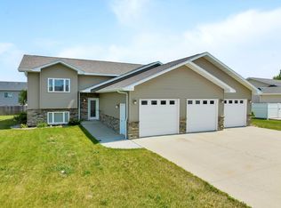 407 4th Ave SW, Surrey, ND 58785