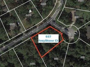 657 Iveystone Ct SW, Shallotte, NC 28470