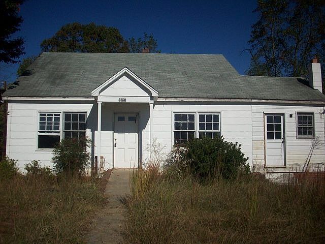 1st image of 1325 10th Avenue Dr SE