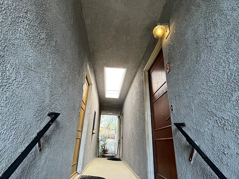 834 Green St #4 — Photo 3