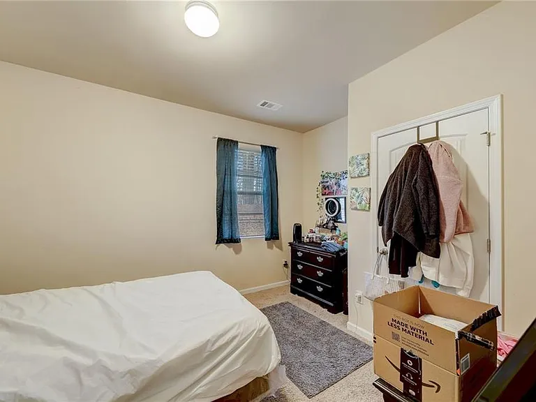 602 Dodson Lake Ct — Photo 10