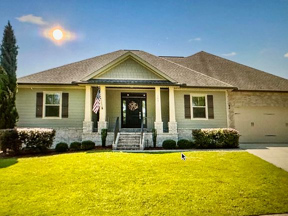 3rd image of 101 Alicia Dr