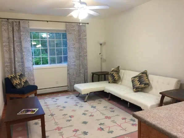 1 Summer Ct #A, Hanover, NH 03755