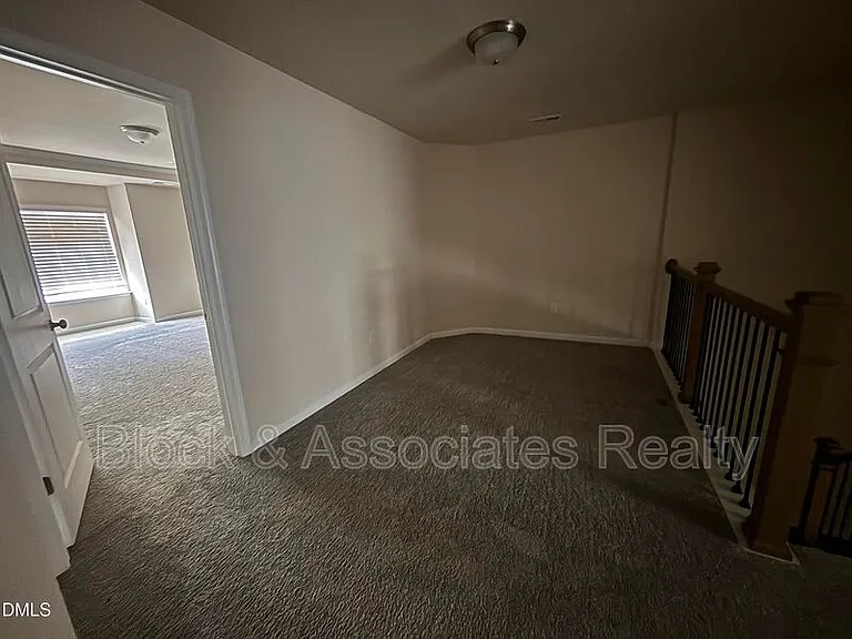 268 Abbots Mill Dr — Photo 31