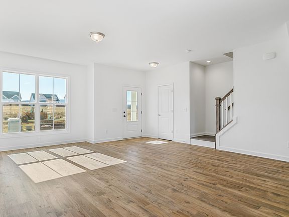 5th image of 3036 Deptford St