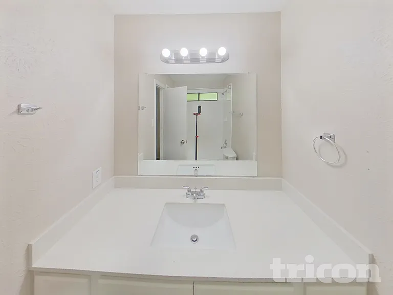 133 Brockway Dr — Photo 8