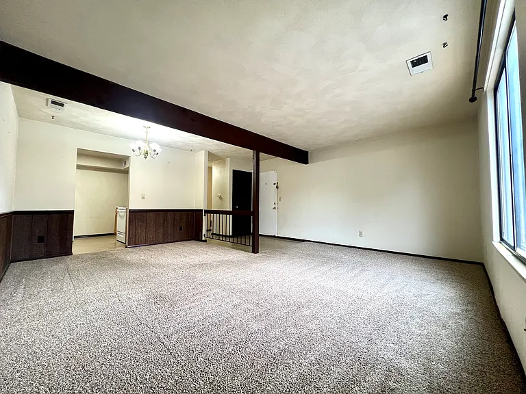 25 Yorkshire Ln #3 — Photo 4