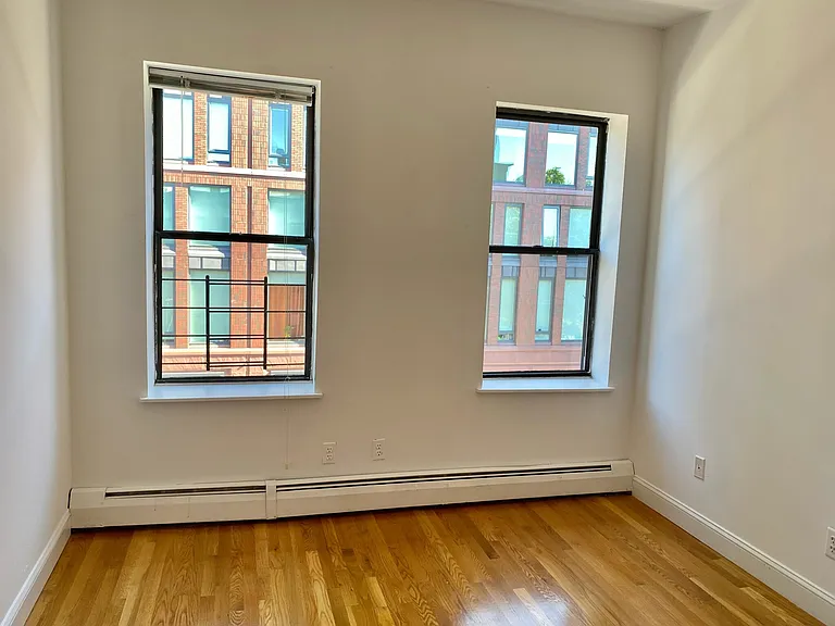 225 E Berkeley St #4 — Photo 7
