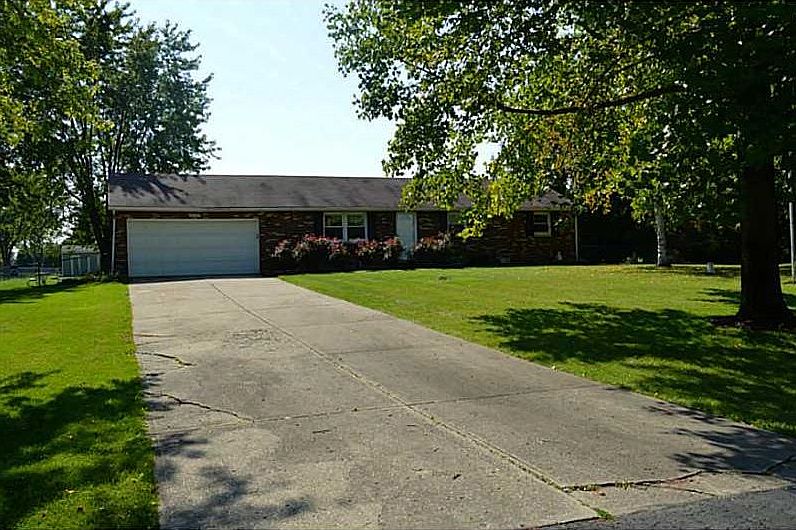 1st image of 3241 Sandalwood Ave