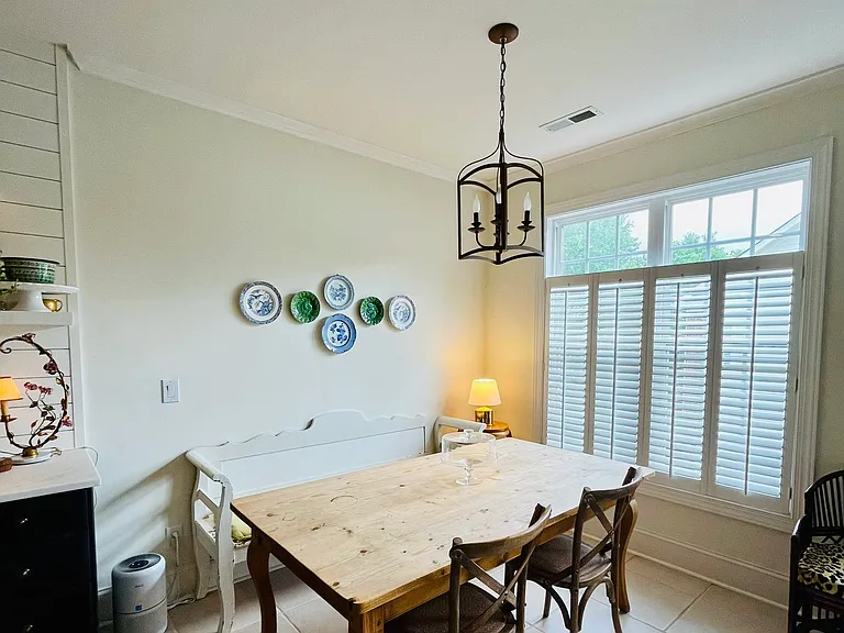 205 Caldwell Ln — Photo 4
