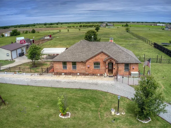 4744 Henson Dr, Caddo Mills, TX 75135