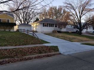 4856 S 52nd St, Omaha, NE 68117