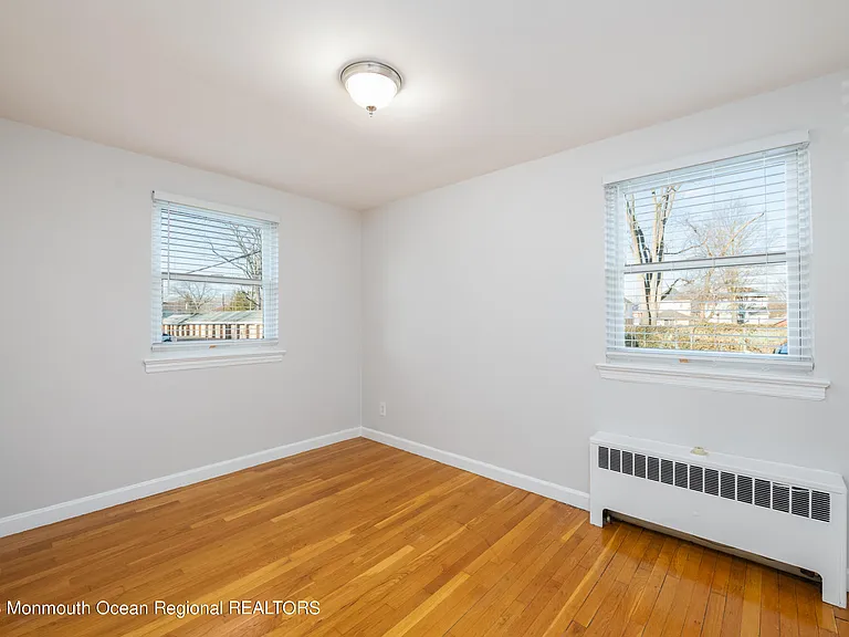 19 Manor Dr — Photo 10
