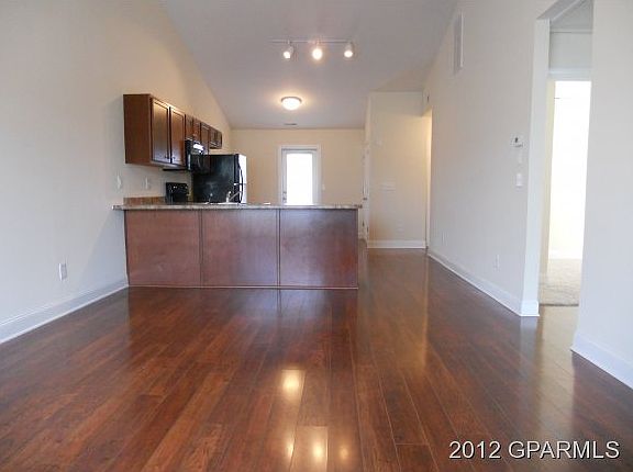 2nd image of 1400 Egan Ct