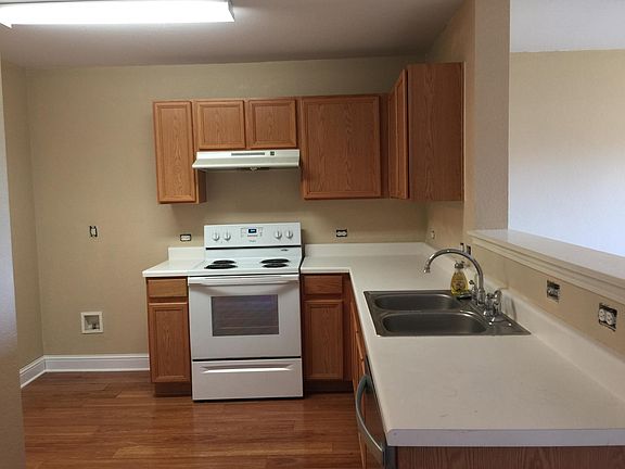 5th image of 1464 Waterford Dr