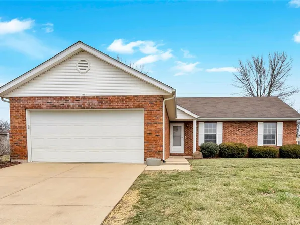 413 Hartman Ln, Waterloo, IL 62298