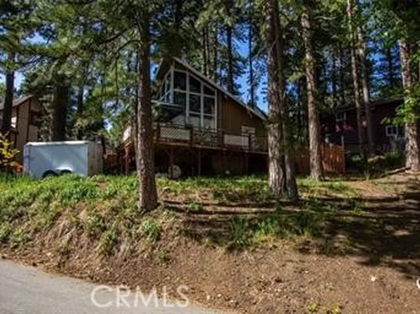 31438 Lightfoot Way, Running Springs, CA 92382