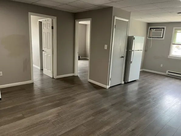 532 N Easton Rd #404, Glenside, PA 19038