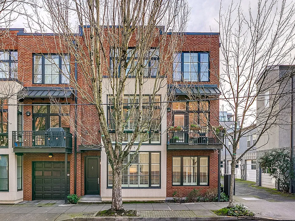 752 NW 12th Ave