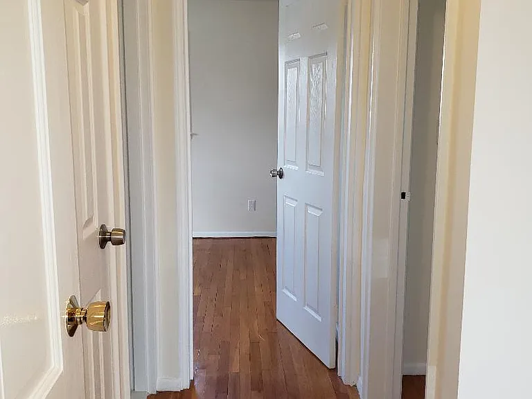 391 Cromwell Ave #2 — Photo 6