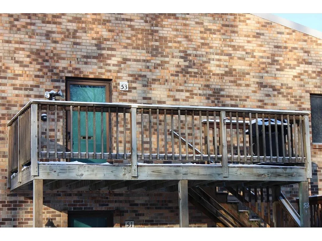 53 Terrace Ct photo 1