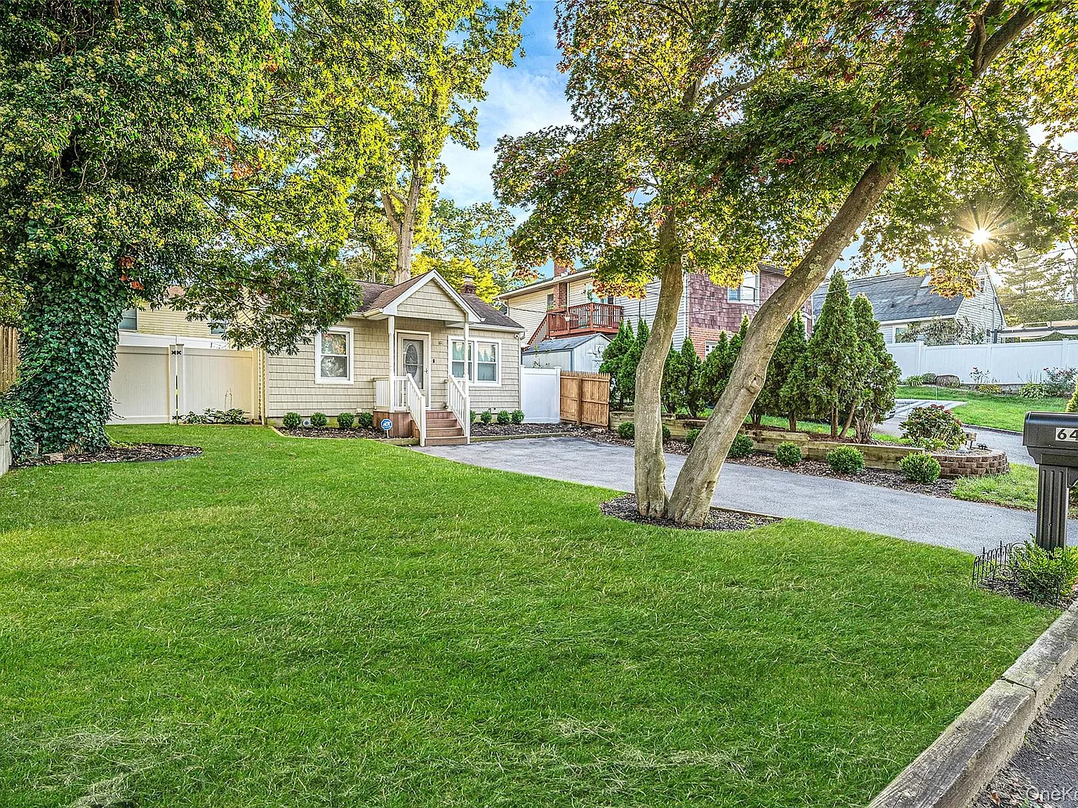 1 bed, 1.0 bath, 450 sqft, $3,000 — Photo 2