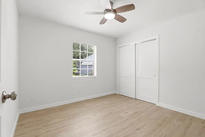 1112 Laurel Oaks Ct — Photo 15
