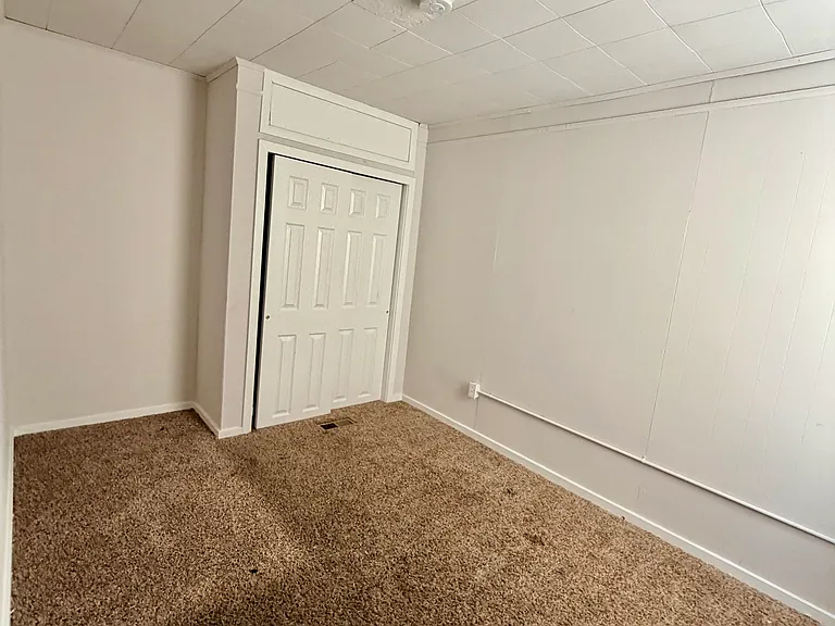 2054 E Stella St — Photo 11