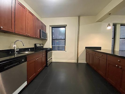 4th image of 409 W 129th St #11B