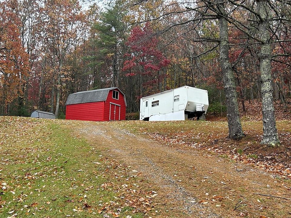 1st image of 167 Mountaintop Ln