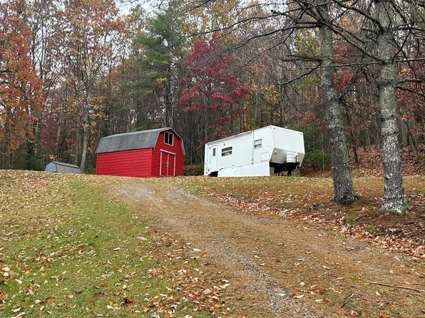 167 Mountaintop Ln, Wytheville, VA 24382