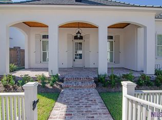 2743 Pointe Marie Dr, Baton Rouge, LA 70820