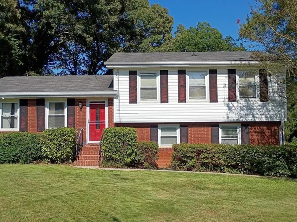 6556 Wendell Cir, Morrow, GA 30260