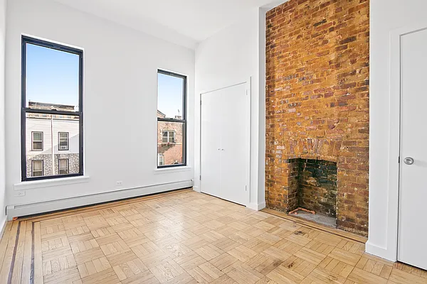 Rented by SERHANT. | media 9