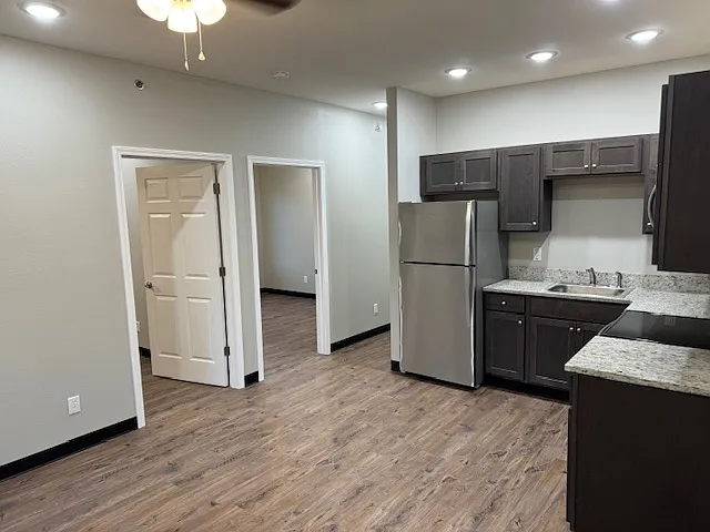 1008 N Rolla St #401 — Photo 3