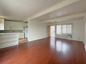 1109 College View Dr