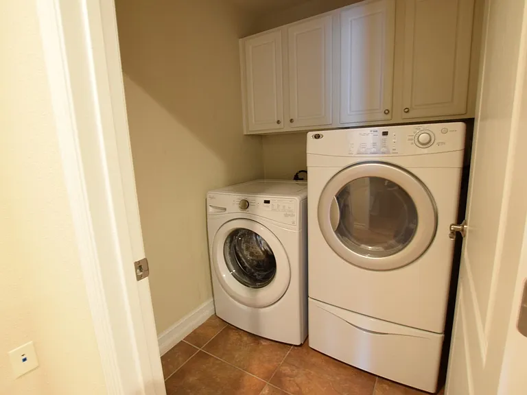 3720 Messina Dr — Photo 4