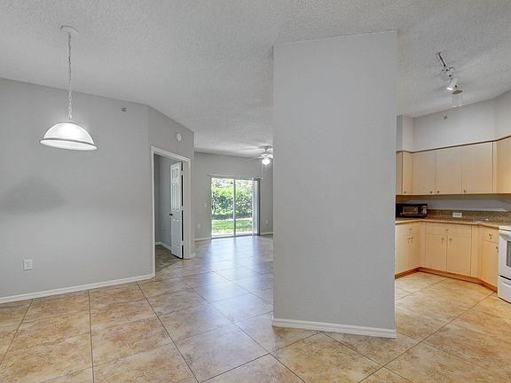 3rd image of 350 Crestwood Circle #106