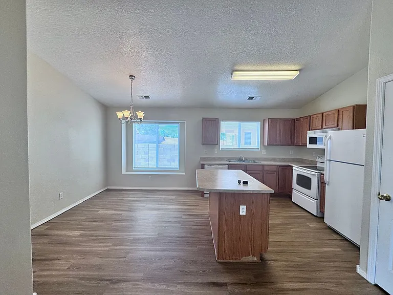 2710 Rain Sage — Photo 7