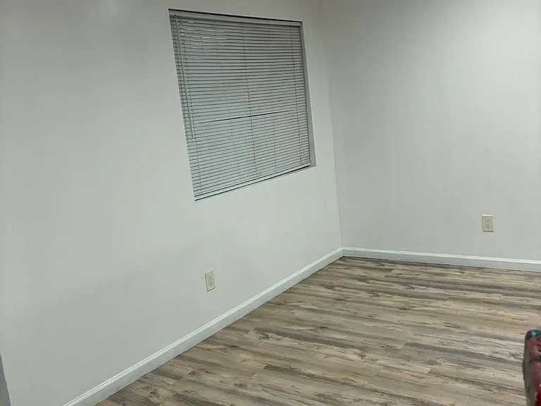 1338 Riderwood Ave — Photo 3