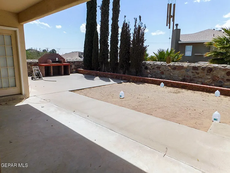 917 Tecate Pl — Photo 39