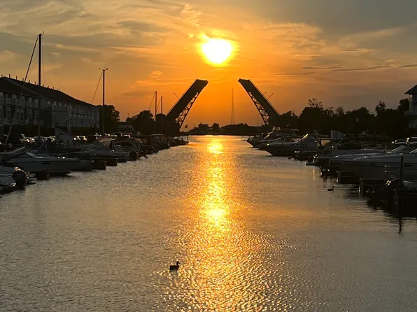 445 California Ave, Lorain, OH 44052